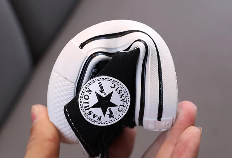 Chaussures enfant en toile TinyWalk